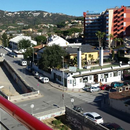 Mar Blau Apartamentos Calella Dış mekan fotoğraf