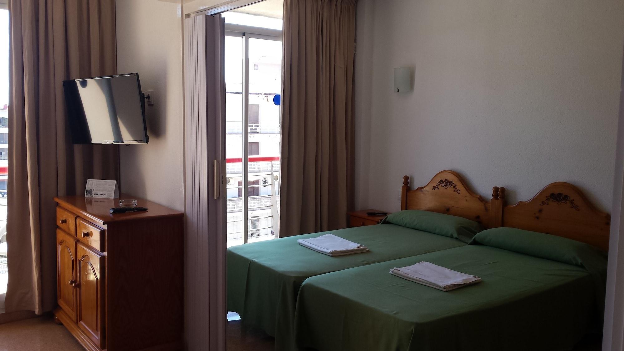Mar Blau Apartamentos Calella Dış mekan fotoğraf
